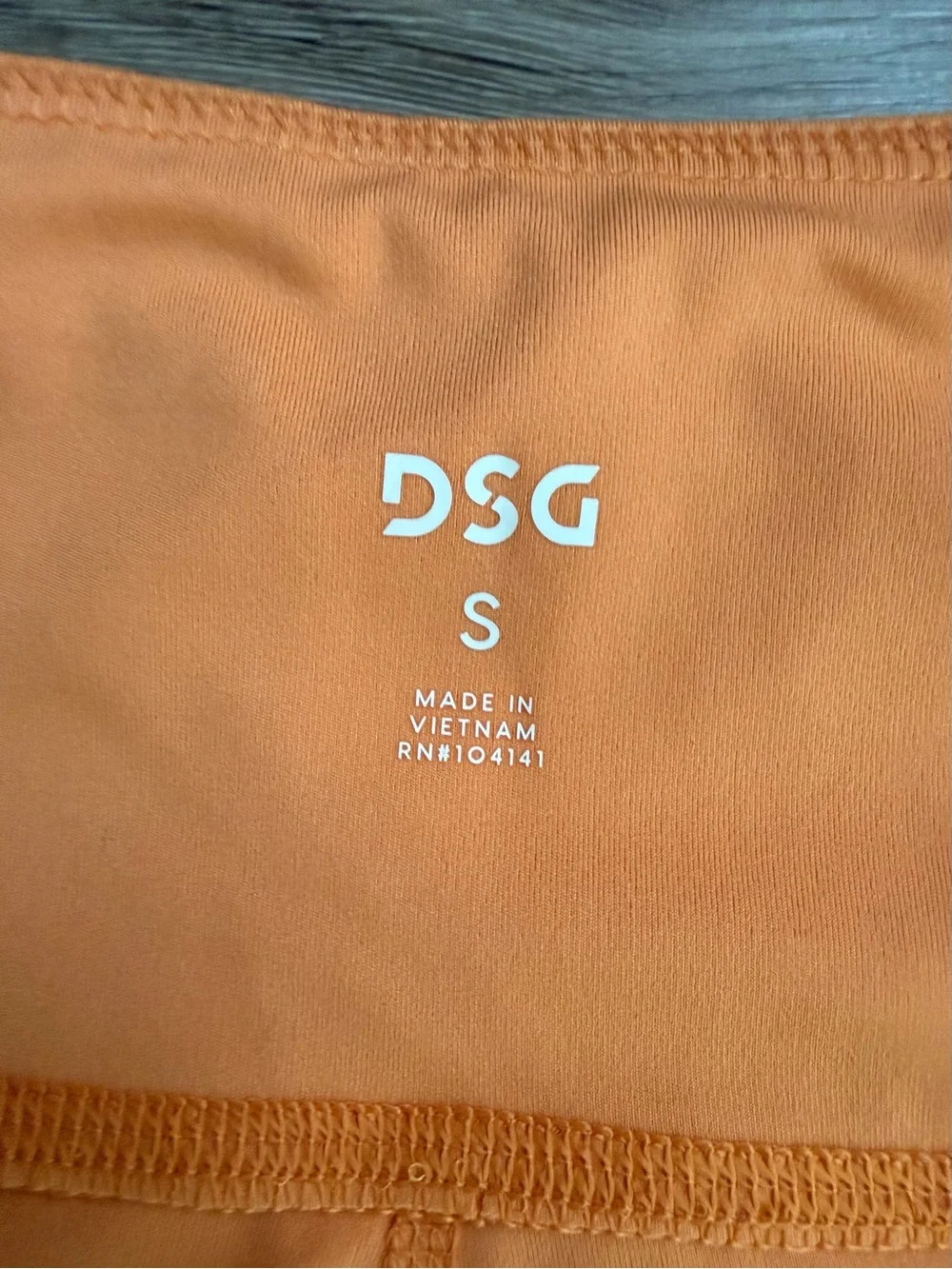 NWT DSG  (Dick’s Sporting Goods) Momentum High Rise 7/8 Leggings - Orange